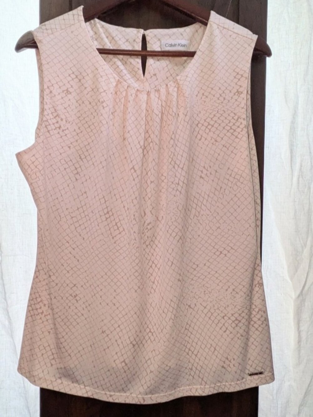 Sleeveless Cream Textured Camisole